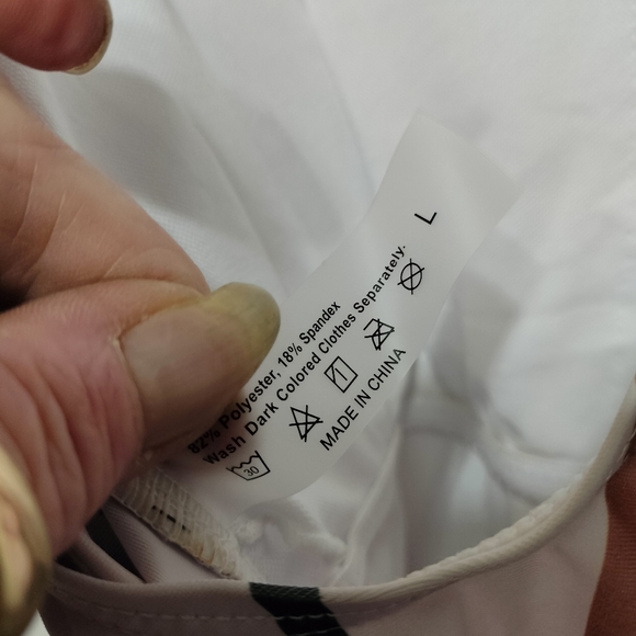 No label top - Picture 3 of 3